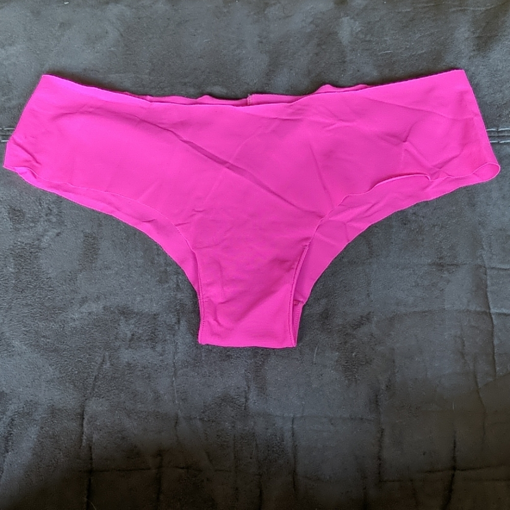 VS PINK EXTRA LOW RISE CHEEKY